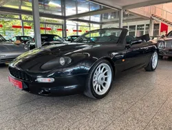 Schwarz Gebraucht 1998 Aston Martin DB7 Cabrio | 49.900 €