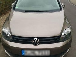 Braun Gebraucht 2012 VW Golf Plus Comfortline Van / Kleinbus | 8.000 €