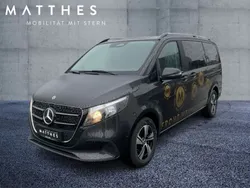 Grau Gebraucht 2024 Mercedes V250 Van / Kleinbus | 58.499 € (Fairer Preis)