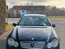 Schwarz Gebraucht 2006 Mercedes C160 Coupé | 2.450 € (Fairer Preis)