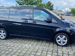 Schwarz Gebraucht 2018 Mercedes V250 Edition 1 Van / Kleinbus | 37.400 €