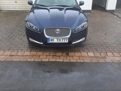 Blau Gebraucht 2015 Jaguar XF Kombi | 7.500 €