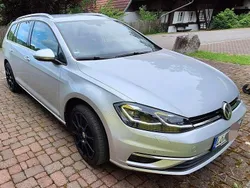 Silber Gebraucht 2018 VW Golf VII Comfortline Kombi | 14.500 € (Fairer Preis)