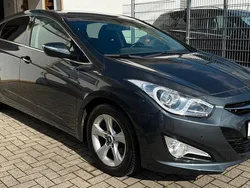Grau Gebraucht 2012 Hyundai i40 Style Limousine | 9.990 € (Fairer Preis)