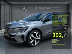 Grau Gebraucht 2022 Renault Mégane Techno Limousine | 28.090 € (Guter Preis)