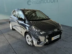 Grau Gebraucht 2021 Hyundai i10 Edition 30 Kleinwagen | 13.150 € (Fairer Preis)