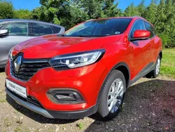 Dezirrot metallic Gebraucht 2019 Renault Kadjar LIMITED SUV | 15.490 € (Fairer Preis)
