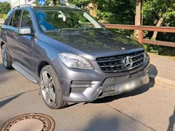 Grau Gebraucht 2014 Mercedes ML350 AMG SUV | 25.000 € (Teuer)