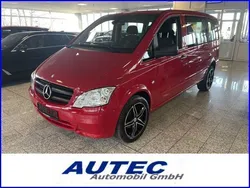 Rot Gebraucht 2013 Mercedes Vito Van / Kleinbus | 17.488 €