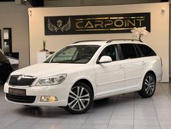 Weiß Gebraucht 2012 Skoda Octavia Kombi | 9.699 € (Fairer Preis)
