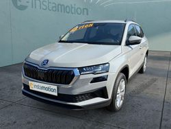 Grau Gebraucht 2024 Skoda Karoq SUV | 33.749 € (Fairer Preis)