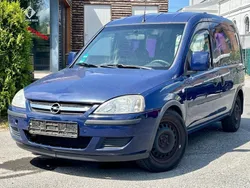 Blau Gebraucht 2006 Opel Combo Edition Van / Kleinbus | 900 € (Guter Preis)