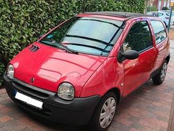 Rot Gebraucht 2004 Renault Twingo Kleinwagen | 1.950 €