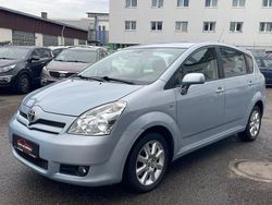 Blau Gebraucht 2006 Toyota Corolla Verso Van / Kleinbus | 3.990 € (Guter Preis)