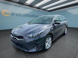 Grau Neu 2025 Kia Ceed Vision Kombi | 27.499 € (Etwas zu teuer)