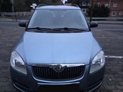 Blau Gebraucht 2009 Skoda Fabia Kombi | 2.850 € (Etwas zu teuer)