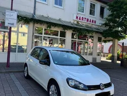 Weiß Gebraucht 2010 VW Golf VI Kleinwagen | 6.000 € (Fairer Preis)