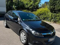 Schwarz Gebraucht 2010 Opel Astra GTC Coupé | 3.990 € (Fairer Preis)