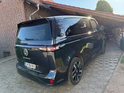 Blau Gebraucht 2023 VW ID. Buzz Pro Van / Kleinbus | 48.900 € (Teuer)