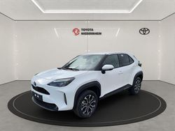 Weiß Gebraucht 2024 Toyota Yaris Cross Team SUV | 28.888 € (Fairer Preis)
