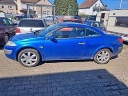 Blau Gebraucht 2005 Renault Mégane Cabriolet Cabrio | 890 € (Superpreis)