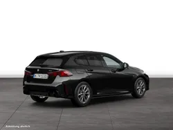 Black sapphire metallic Gebraucht 2024 BMW 120 Coupé Shadowline Coupé | 39.454 €