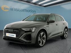 Grau Gebraucht 2023 Audi Q8 e-tron S-Line SUV | 48.449 € (Guter Preis)