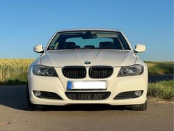 Weiß Gebraucht 2009 BMW 320 Limousine | 6.600 € (Fairer Preis)