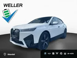 Weiß Gebraucht 2024 BMW iX Sport Line SUV | 51.450 € (Superpreis)