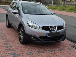 Grau Gebraucht 2011 Nissan Qashqai +2 Tekna SUV | 5.700 € (Fairer Preis)