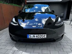 Schwarz Gebraucht 2022 Tesla Model Y Long Range SUV | 34.990 € (Superpreis)