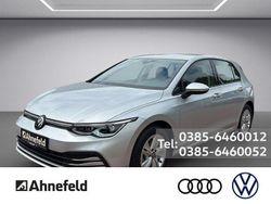 Reflexsilber Gebraucht 2023 VW Golf VIII Life Limousine | 27.555 € (Etwas zu teuer)