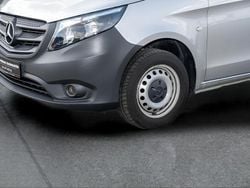 Silber Gebraucht 2023 Mercedes Vito Van / Kleinbus | 24.149 € (Superpreis)