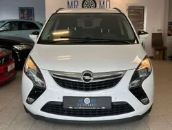 Schneeweiss/summitwhite/arctic Gebraucht 2016 Opel Zafira Tourer Van / Kleinbus | 6.999 € (Superpreis)