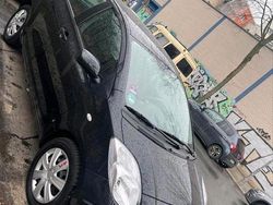 Schwarz Gebraucht 2006 Toyota Yaris Kleinwagen | 4.900 €