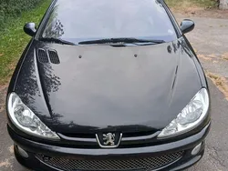 Schwarz Gebraucht 2006 Peugeot 206 CC Filou Cabrio | 2.200 € (Etwas zu teuer)