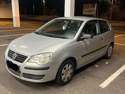 Silber Gebraucht 2006 VW Polo Kleinwagen | 2.200 € (Etwas zu teuer)