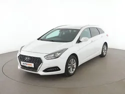 Weiß Gebraucht 2018 Hyundai i40 Space Kombi | 14.660 € (Fairer Preis)