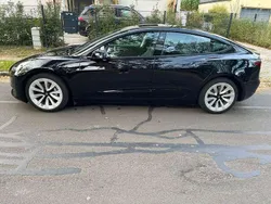 Schwarz Gebraucht 2022 Tesla Model 3 Standard Range Plus Limousine | 27.500 € (Guter Preis)