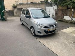Silber Gebraucht 2013 Hyundai i10 Edition Kleinwagen | 4.500 € (Etwas zu teuer)