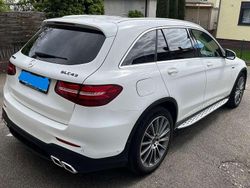 Weiß Gebraucht 2018 Mercedes GLC250 AMG line SUV | 25.999 € (Fairer Preis)