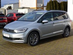 Oyster silver metallic Neu 2025 VW Touran Edition Van / Kleinbus | 31.555 € (Guter Preis)