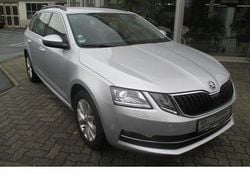 Silber Gebraucht 2019 Skoda Octavia Style Limousine | 16.390 € (Guter Preis)
