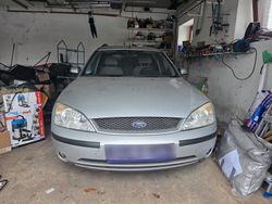 Silber Gebraucht 2001 Ford Mondeo Ghia Kombi | 2.000 € (Etwas zu teuer)