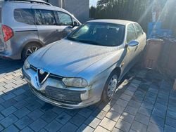 Silber Gebraucht 2000 Alfa Romeo 156 Limousine | 200 €