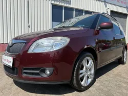 Rot Gebraucht 2009 Skoda Roomster Style Kombi | 1.980 € (Fairer Preis)