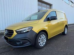 Gelb Gebraucht 2022 Mercedes Citan 112 Van / Kleinbus | 18.299 € (Guter Preis)
