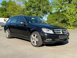Schwarz Gebraucht 2009 Mercedes C220 Avantgarde Limousine | 3.950 € (Fairer Preis)
