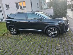 Schwarz Gebraucht 2022 Peugeot 5008 SUV | 25.000 €