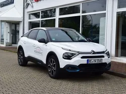 Weiß Gebraucht 2023 Citroën e-C4 Shine Limousine | 30.990 €